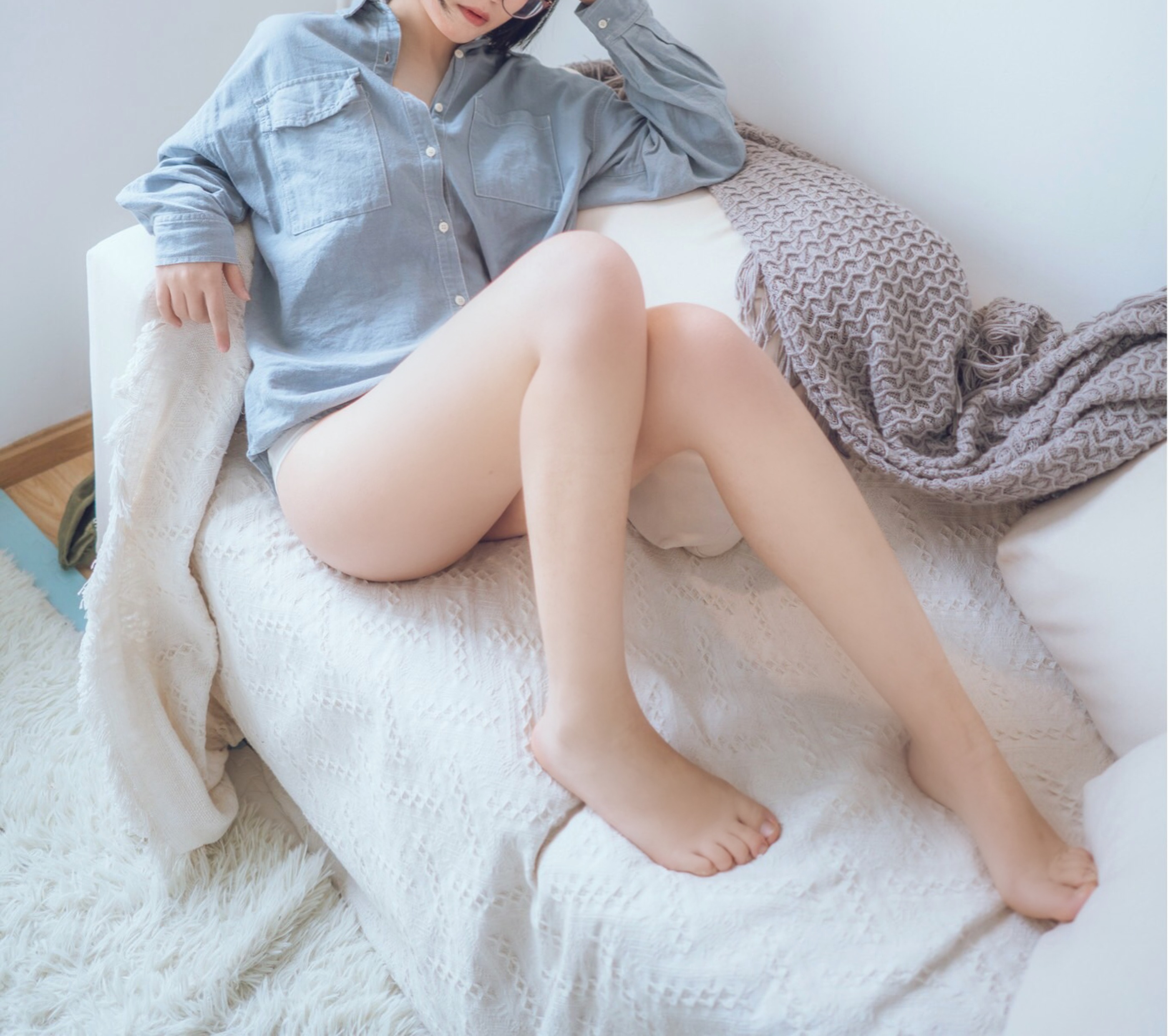 图片[1]-逐月 – NO.028 Su  蓝色衬衫发布 [22P]-XikXak